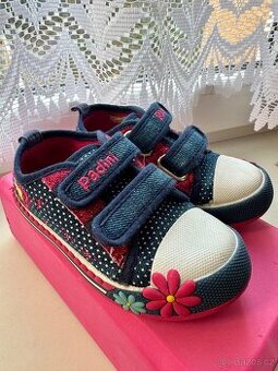 Dívčí tenisky vel. 23