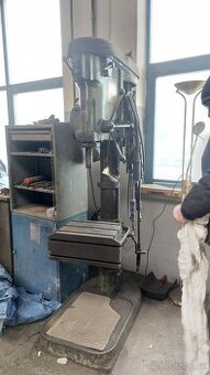 Vrtačka sloupová VS 32 A