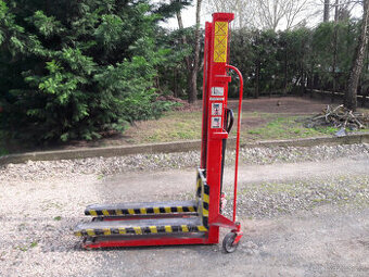 Paletový vozík - 1