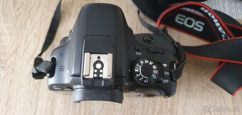 Canon EOS 100D zrcadlovka