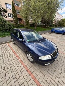 ŠKODA OCTAVIA COMBI II 1.6 MPI