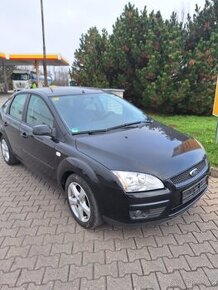 Ford Focus 5dv. 1.6i / 74kW, r.v. 2007.1.majitel