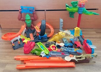 Hot wheels dráhy