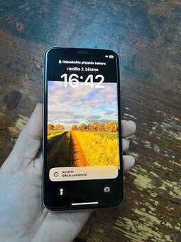 iPhone Xs 64GB, bílý, top stav, nová baterie