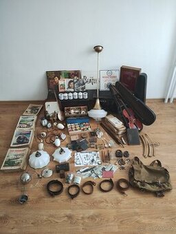 Poklady a nálezy z půdy, starožitnosti, retro, šperky, hudba