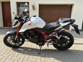 Honda CB 750 Hornet, podvozek Matris, najeto 2800 km