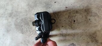 Přední brzdič Gilera Runner, Piaggio Fly, Vespa GTS s Heng T