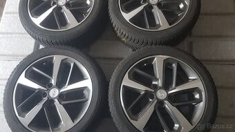 HYUNDAI KONA -235/45 R18/ORIGINÁL