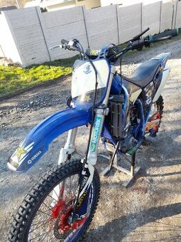 Yamaha yzf426