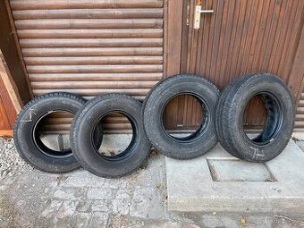 4 pneu Michelin Agilis 225/75R16CP Ducato,Jumper,Boxer