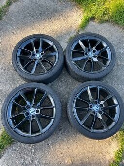 Alu kola 5x112 R18 GEMINI - Škoda Octavia III RS