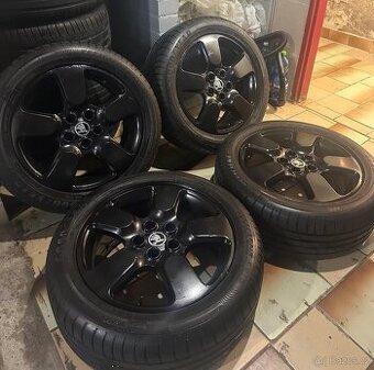 ALU Kola ŠKODA 5x112 R17 PROTEUS Letní Pneu 225/50/17