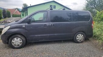 Hyundai H-1 People