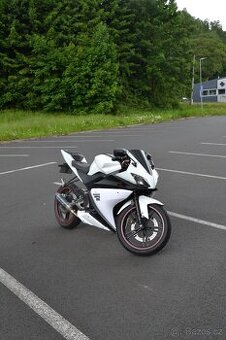Yamaha yzf r-125