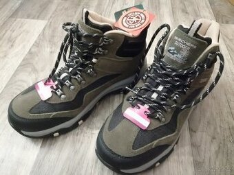 Nové outdoor boty Skechers 25 cm