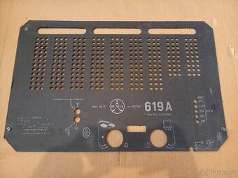 Zadní dekl k rádiu Tesla 619a