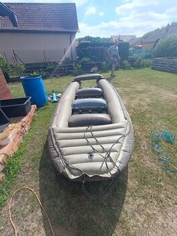 Prodávám raft Colorado