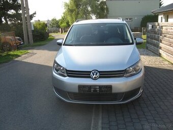 vw Touran 1,4 tsi, jen 113tkm, 7 mist