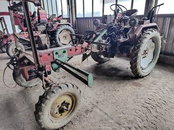 Prodám traktor, nosič nářadí RS