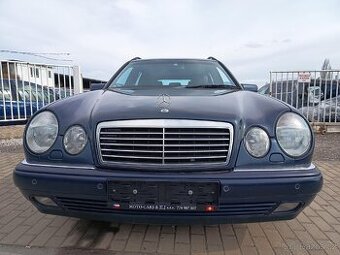 Mercedes-Benz Třída E 3.2i 4x4