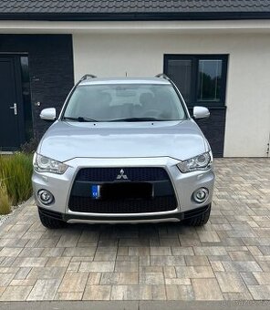Mitsubishi Outlander 2.0i