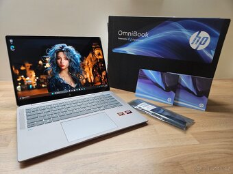 2,2K_HP OMNIBOOK ULTRA 14_RYZEN AI 9 365_16GB_RADEON 880M