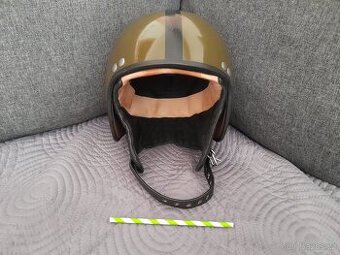 Stará retro helma kokoska (původní TOP STAV)