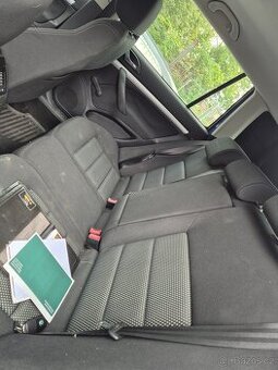 Škoda octavia 2 sedačky, interiér