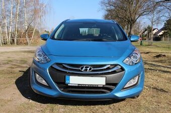 Hyundai i30 1.6 GDI 99 kW, kombi, 95 821 km – bohatá výbava