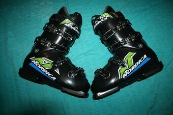 lyžáky Rossignol , Nordica 39