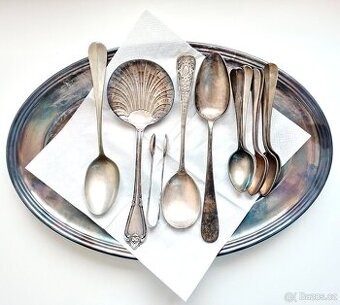 Prodám sadu příborů a podnos