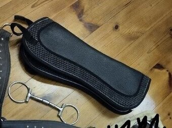 Western otěže, udidla, gelová deka