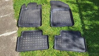 Gumové koberce do Peugeot 508
