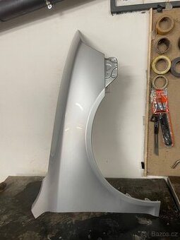 Pravý přední blatník škoda octavia 2