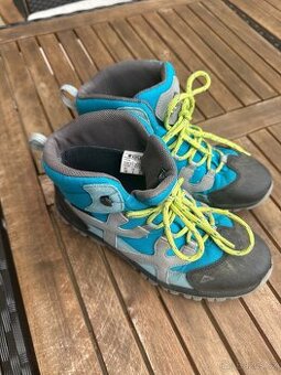 Pohorky MC Kinley vel 38 junior