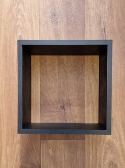 Nová polička Livrano