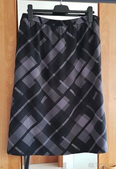 Dámská sukně  - tmavší - vzor pruhy do kostky