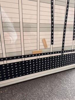 Velká plánovací tabule / roční kalendář (whiteboard)