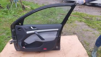 Pravé přední dvere kompletní