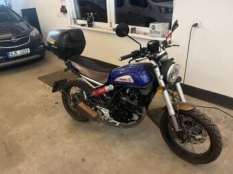 Motorka 125 ccm Yuki Vox 125i od 16let řp A1