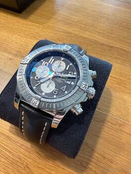 Luxusní hodinky Breitling Super Avenger r.v. 2009
