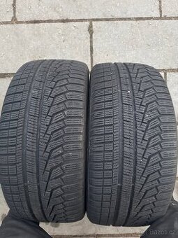 Dvě zimní pneu Hankook 255/40/19