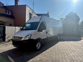 IVECO DAILY 35S14V 2.3HPT 100KW MAXI ČR PO SERVISU ZAN. PNEU