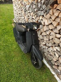 Skůtr Peugeot st50 odhlášen