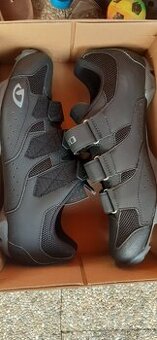 Cyklisticke boty Giro Herraduro vel.45