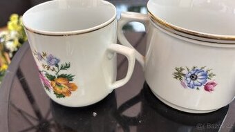 Staré hrnečky porcelán