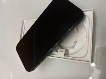 iPhone 15 černá barva 128gb top stav jako nový