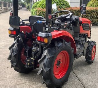 Traktor 254, 25 koní, malotraktor 4x4