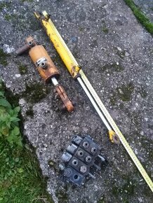 Prodám pístnice a rozvaděč oleje. - 1