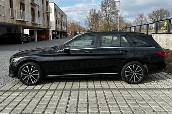 Mercedes-Benz C220d 4Matic, 9G-DCT